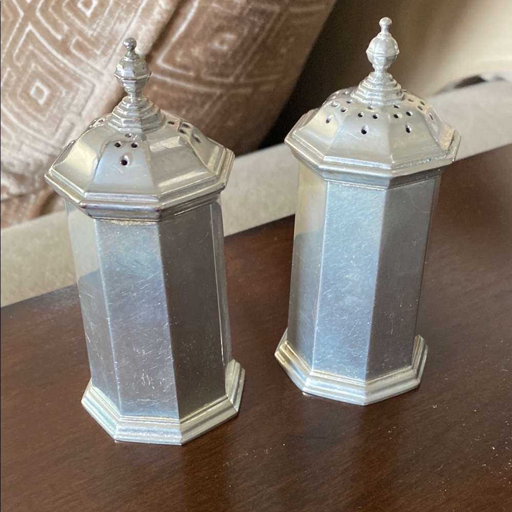 Kirk Steiff Vintage Pewter Williamsburg Salt and Pepper Shakers!